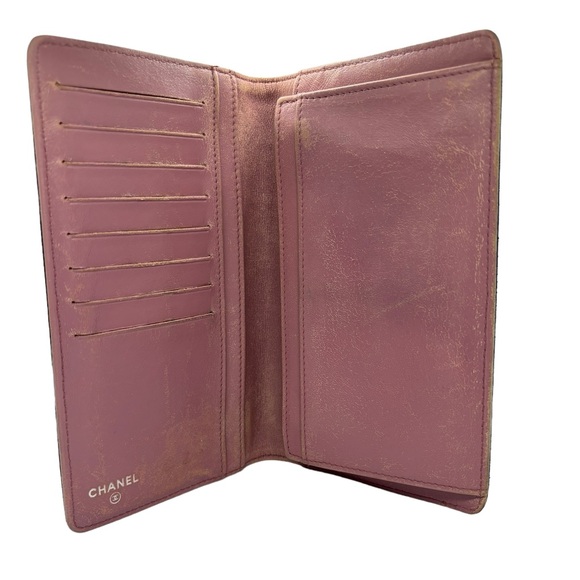 Chanel Camelia Wallet - Picture 2 of 6